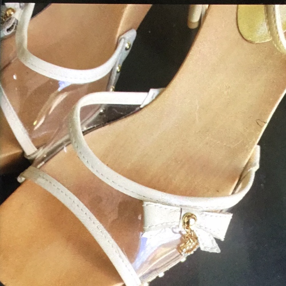 Heels - Picture 5 of 5
